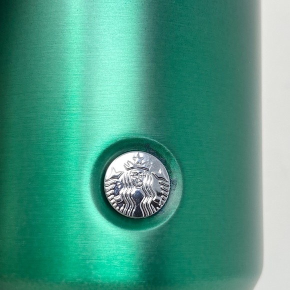 STARBUCKS 2021 LIMITED EDITION Metallic Green/Black Ombré Water Bottle - Picture 8 of 9